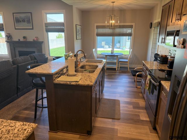 2836 Brooks Hollow Drive, Fremont, NE 68025