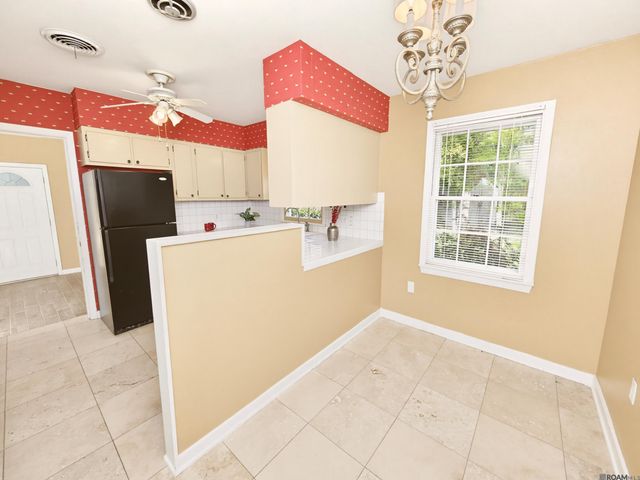 4520 E Essen Heights Ct, Baton Rouge, LA 70809