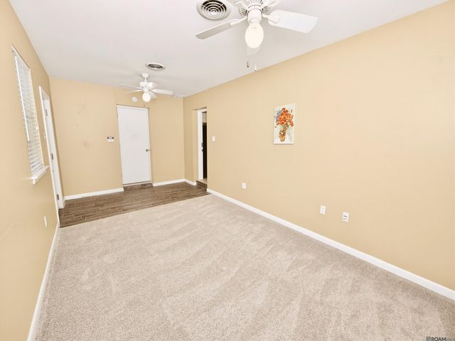 4520 E Essen Heights Ct, Baton Rouge, LA 70809