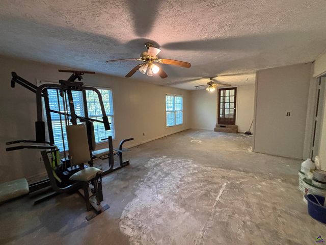 319 Country Club Road, Cochran, GA 31014