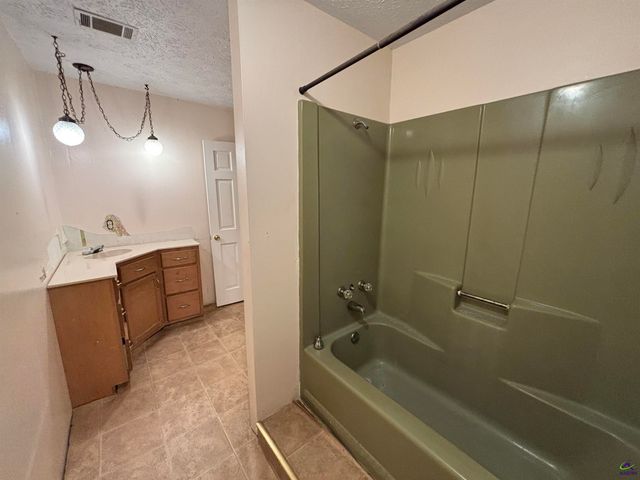 319 Country Club Road, Cochran, GA 31014