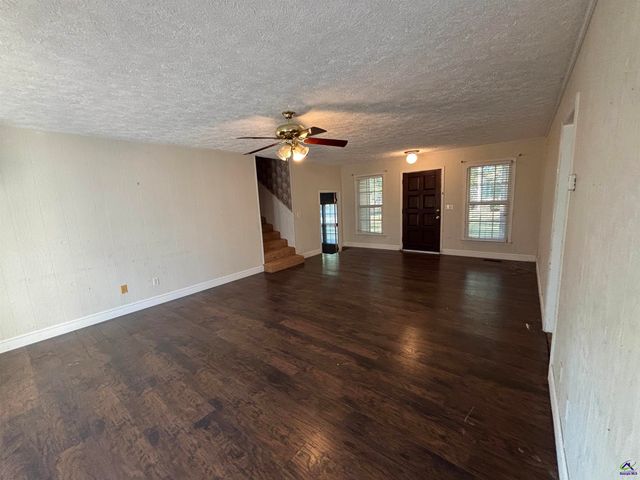 319 Country Club Road, Cochran, GA 31014