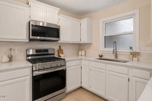 1414 Ravensthorpe Drive, Fuquay Varina, NC 27526