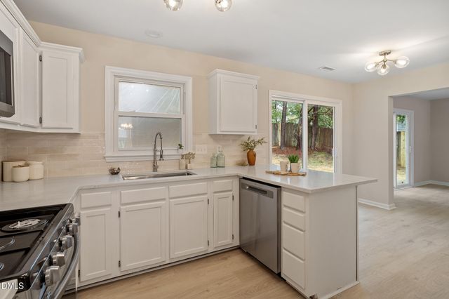 1414 Ravensthorpe Drive, Fuquay Varina, NC 27526