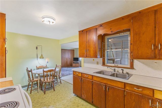 216 Toas Avenue, Salina, NY 13211