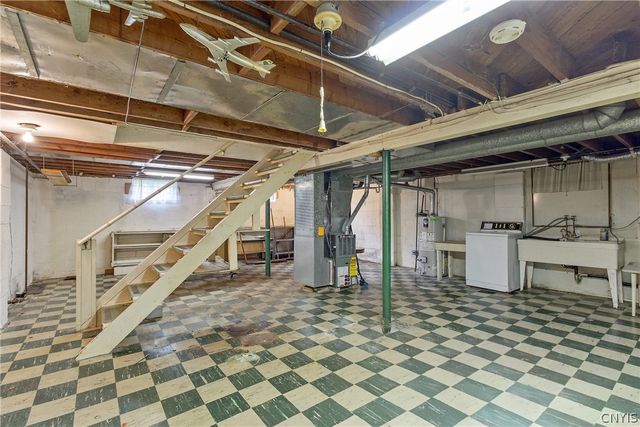 216 Toas Avenue, Salina, NY 13211