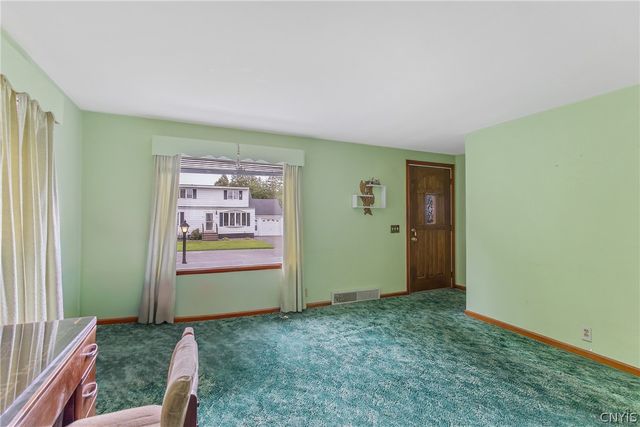 216 Toas Avenue, Salina, NY 13211