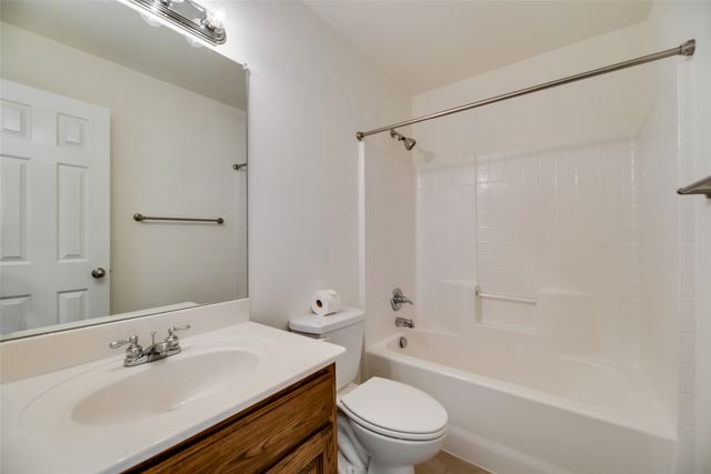 121 Price Circle, Hackberry, TX 75036