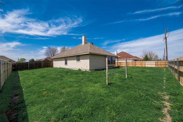 121 Price Circle, Hackberry, TX 75036