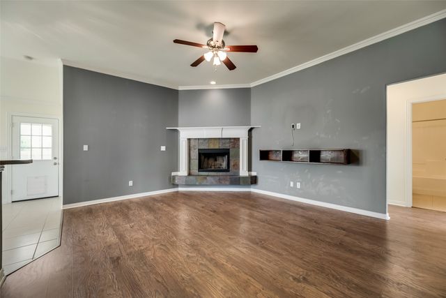 121 Price Circle, Hackberry, TX 75036