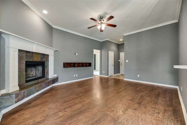 121 Price Circle, Hackberry, TX 75036