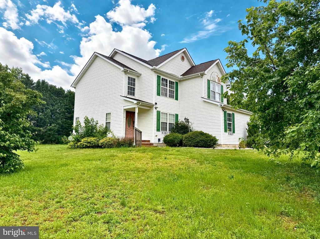 4 WHITE BONNET CT, Harrington, DE 19952