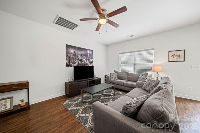 6610 Bluestone Court, Charlotte, NC 28212