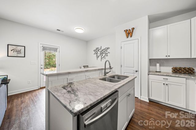 6610 Bluestone Court, Charlotte, NC 28212