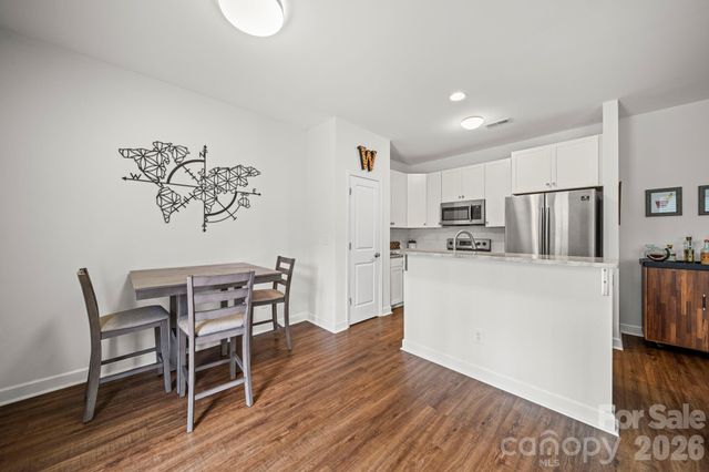 6610 Bluestone Court, Charlotte, NC 28212