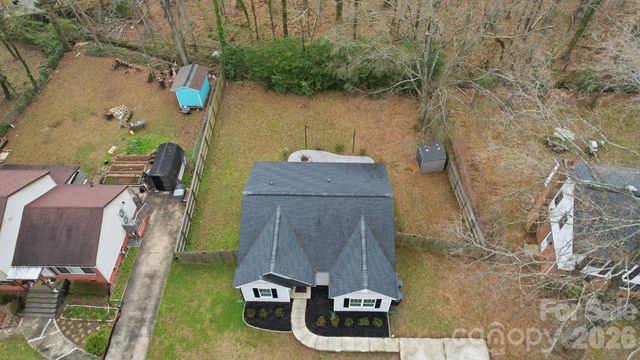 6610 Bluestone Court, Charlotte, NC 28212