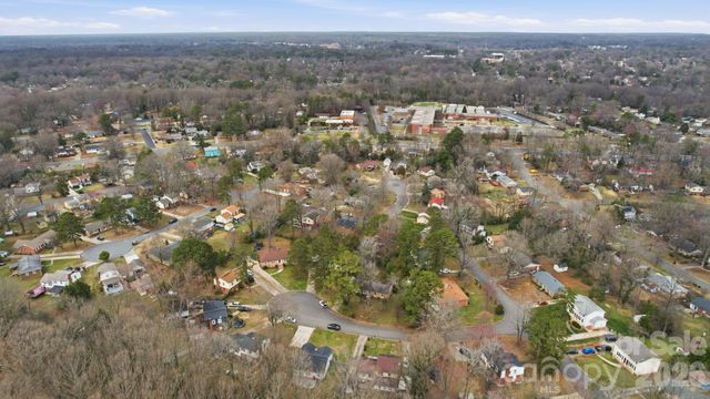 6610 Bluestone Court, Charlotte, NC 28212
