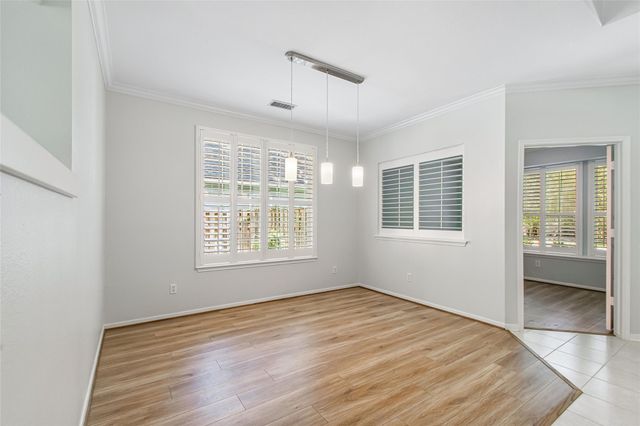 77 Sugar Grove Court, The Woodlands, TX 77382