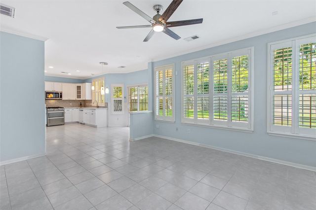 77 Sugar Grove Court, The Woodlands, TX 77382