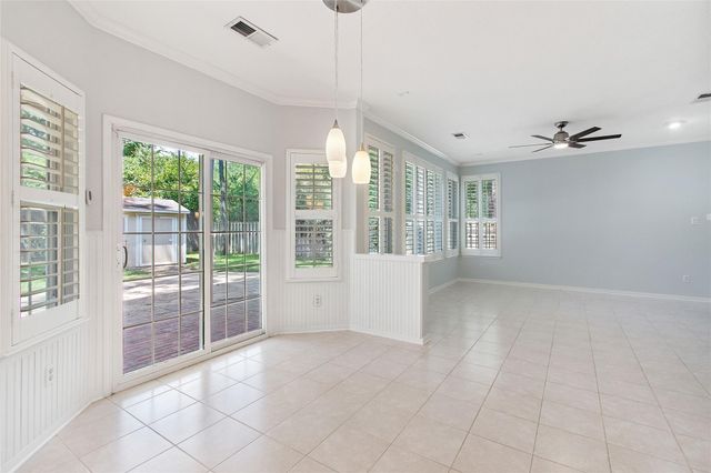 77 Sugar Grove Court, The Woodlands, TX 77382