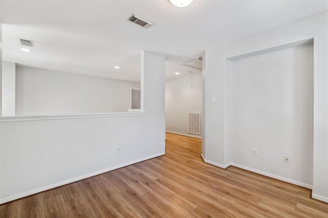 77 Sugar Grove Court, The Woodlands, TX 77382