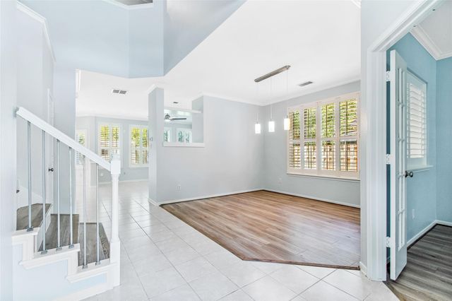 77 Sugar Grove Court, The Woodlands, TX 77382