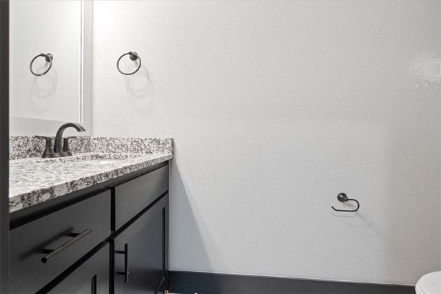 7010 SW Orange Avenue, Bentonville, AR 72713