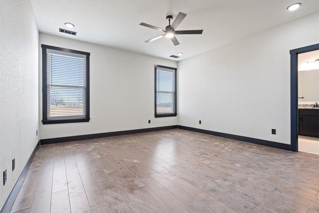 7010 SW Orange Avenue, Bentonville, AR 72713