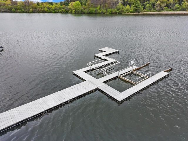 N6993 Oakwood ROAD, Whitewater, WI 53190