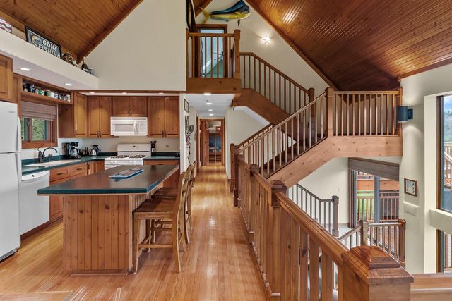 N6993 Oakwood ROAD, Whitewater, WI 53190