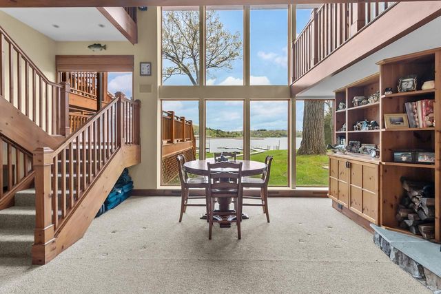 N6993 Oakwood ROAD, Whitewater, WI 53190