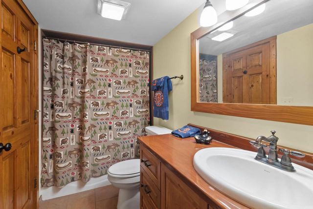 N6993 Oakwood ROAD, Whitewater, WI 53190