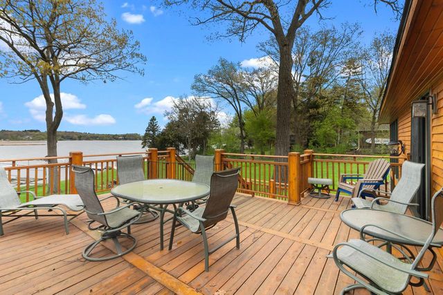 N6993 Oakwood ROAD, Whitewater, WI 53190