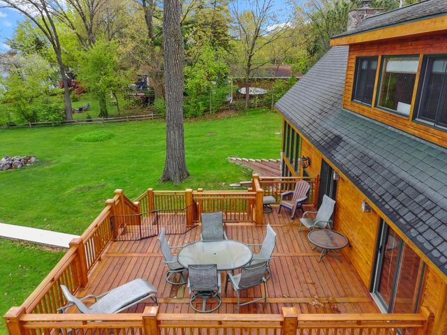 N6993 Oakwood ROAD, Whitewater, WI 53190