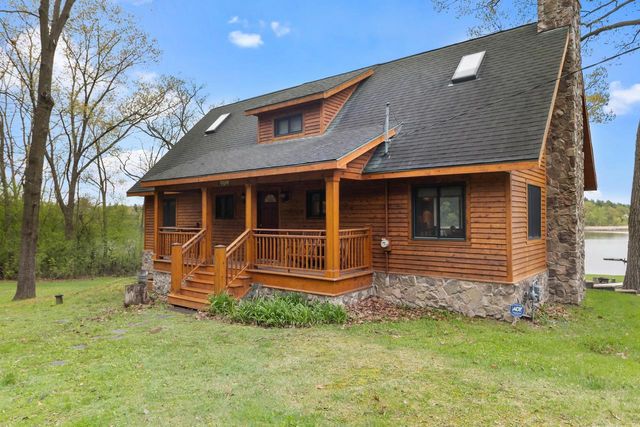 N6993 Oakwood ROAD, Whitewater, WI 53190