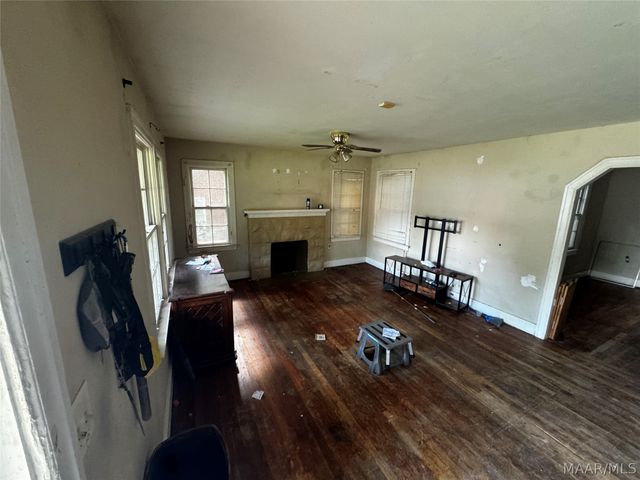 3050 MCQUEEN Street, Montgomery, AL 36107