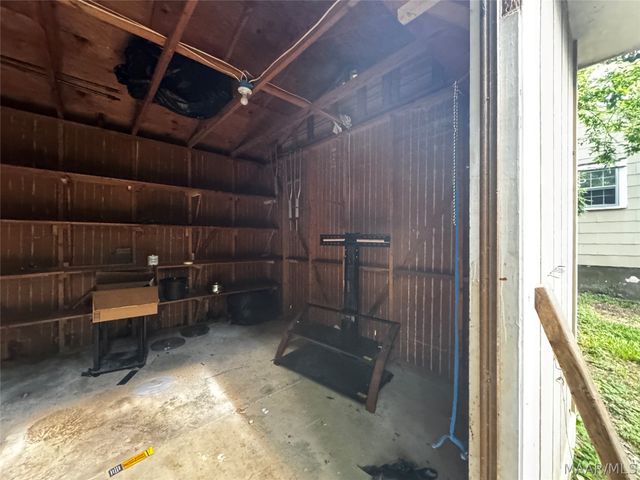 3050 MCQUEEN Street, Montgomery, AL 36107