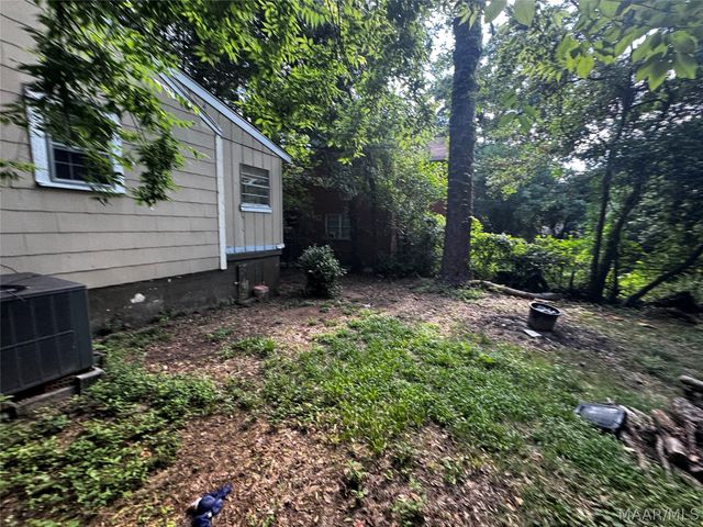 3050 MCQUEEN Street, Montgomery, AL 36107