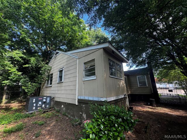3050 MCQUEEN Street, Montgomery, AL 36107