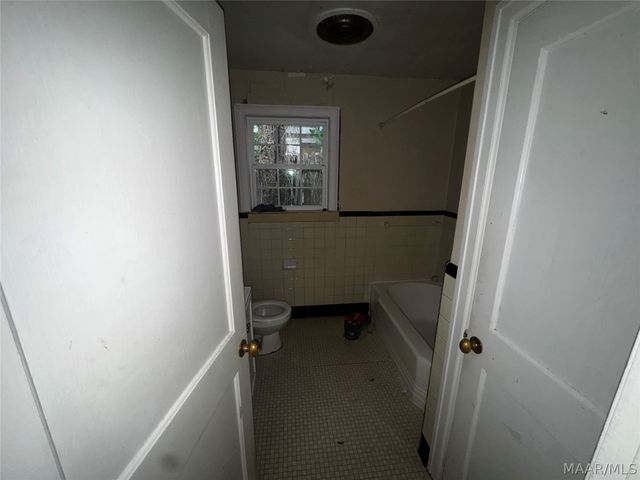 3050 MCQUEEN Street, Montgomery, AL 36107