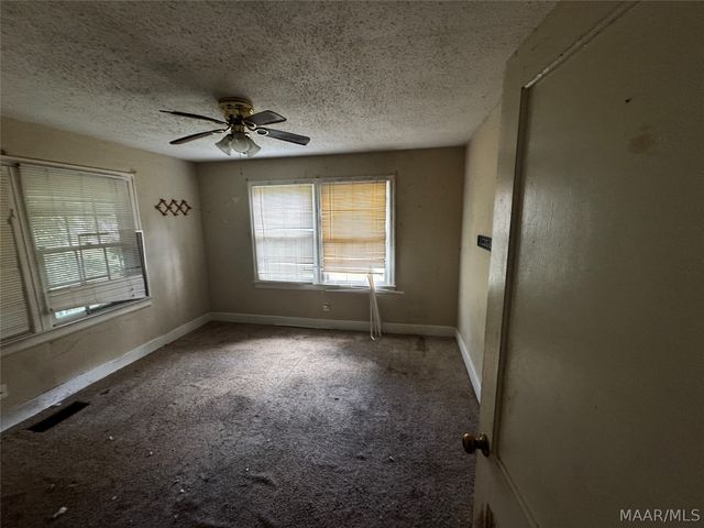 3050 MCQUEEN Street, Montgomery, AL 36107