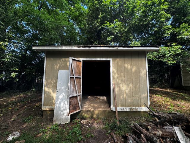 3050 MCQUEEN Street, Montgomery, AL 36107