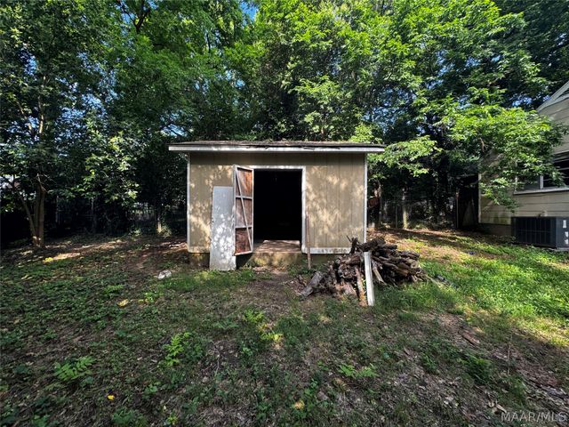 3050 MCQUEEN Street, Montgomery, AL 36107