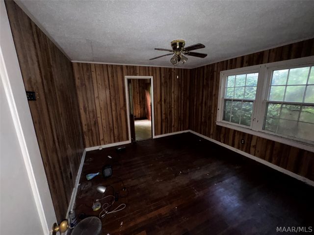 3050 MCQUEEN Street, Montgomery, AL 36107