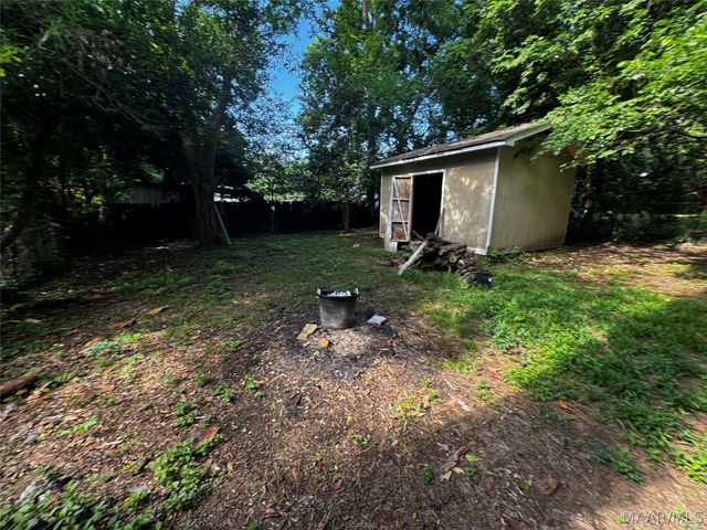 3050 MCQUEEN Street, Montgomery, AL 36107