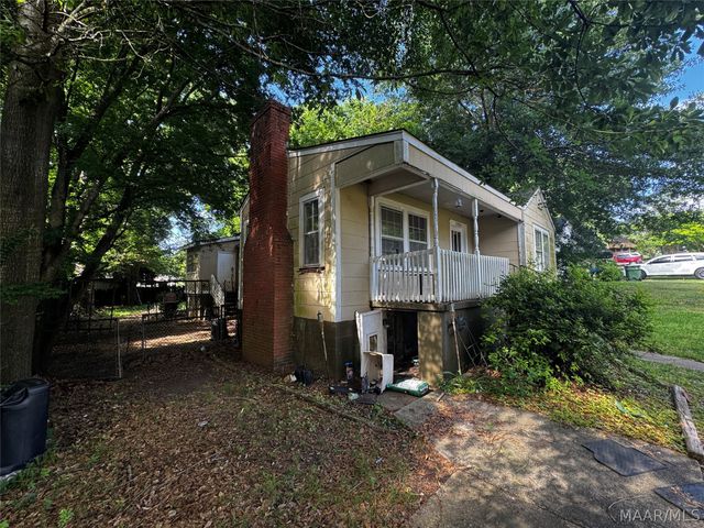3050 MCQUEEN Street, Montgomery, AL 36107