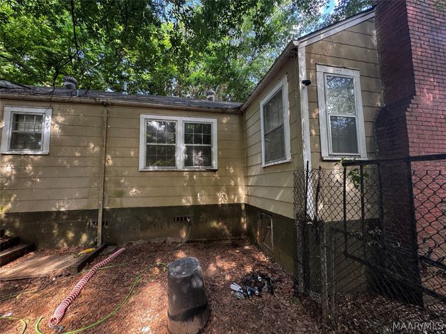 3050 MCQUEEN Street, Montgomery, AL 36107