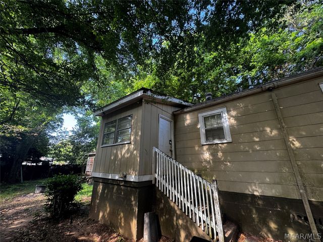 3050 MCQUEEN Street, Montgomery, AL 36107