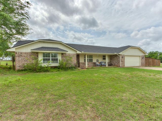 1724 E Mohr Lane, Mustang, OK 73064
