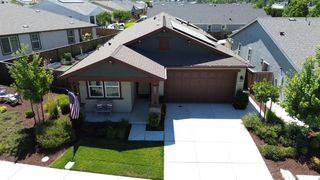 484 Pinehurst St, Manteca, CA 95336